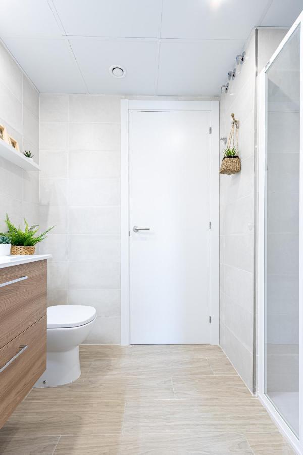 M A R I V E N T Suite With Bathroom And Terrace 50 M2 โรเซส ภายนอก รูปภาพ